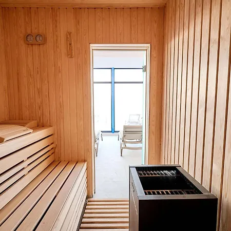 Raw Seaview In Infinity Pool&spa-parking Mamaia