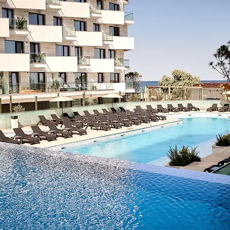 Raw Seaview In Infinity Pool&spa-parking Mamaia